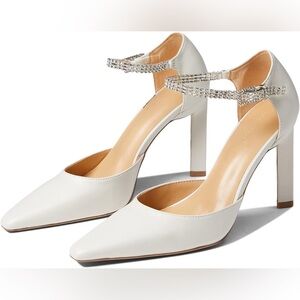 NWOT Tony Bianco Eliza Pump in Dove Nappa 6.5